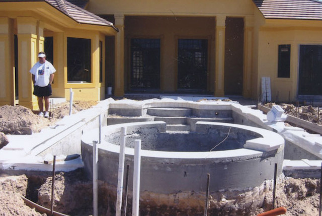 reasons to remodel a swimming pool