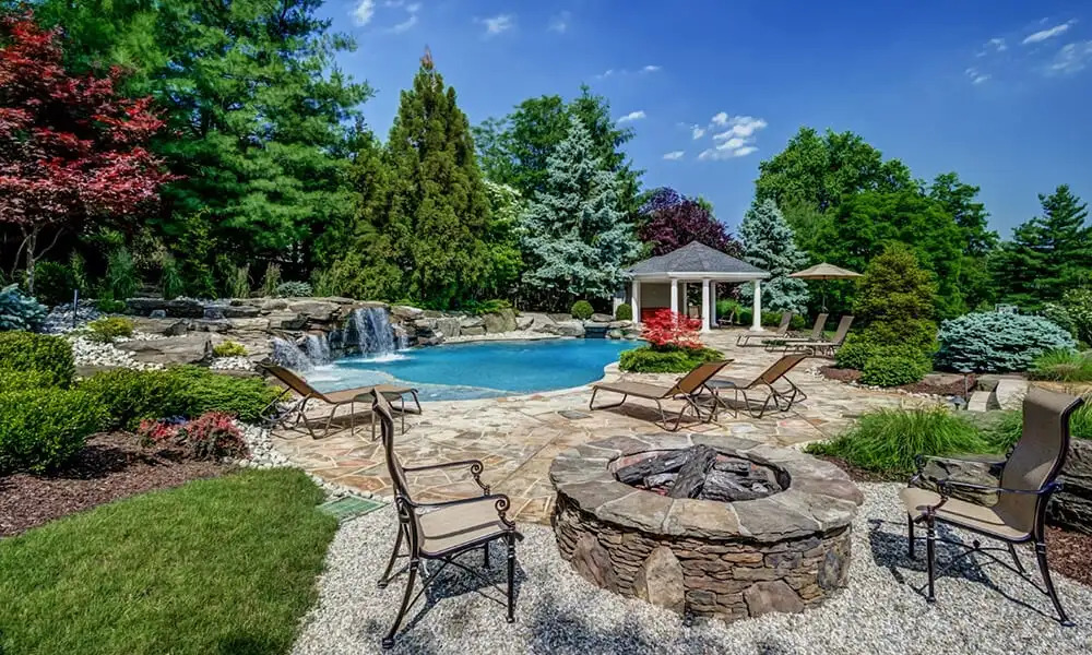 Poolside Landscaping Ideas